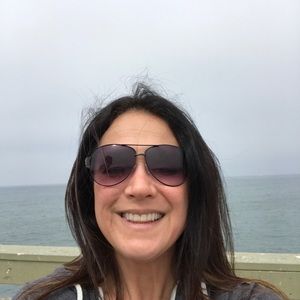 Meet your Posher, Angela